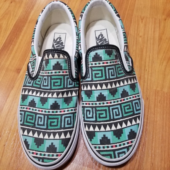 vans tribal slip on